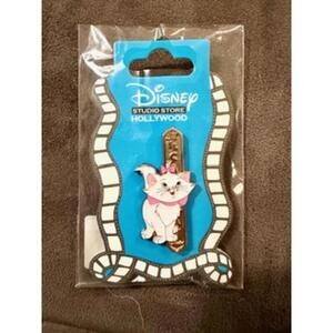 Marie Disney Pin El Capitan Marquee Pin 2024